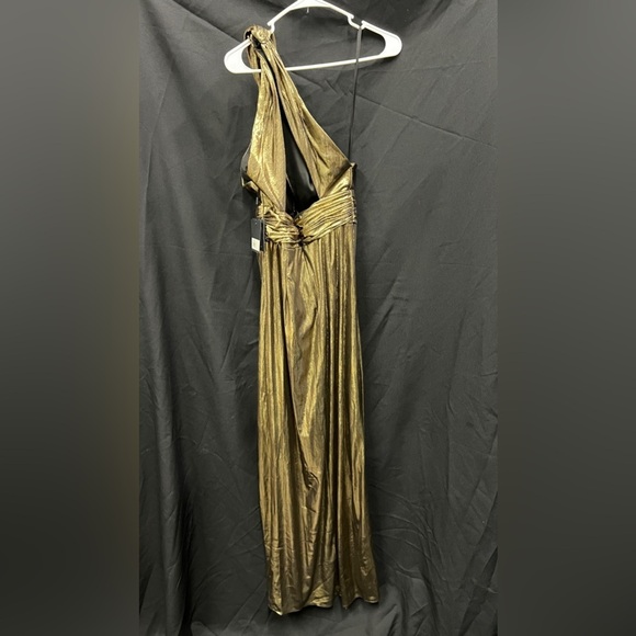 IEENA FOR MAC DUGGAL 26738 NWT Metallic Criss Cross Halter Neck Gown - Picture 5 of 7